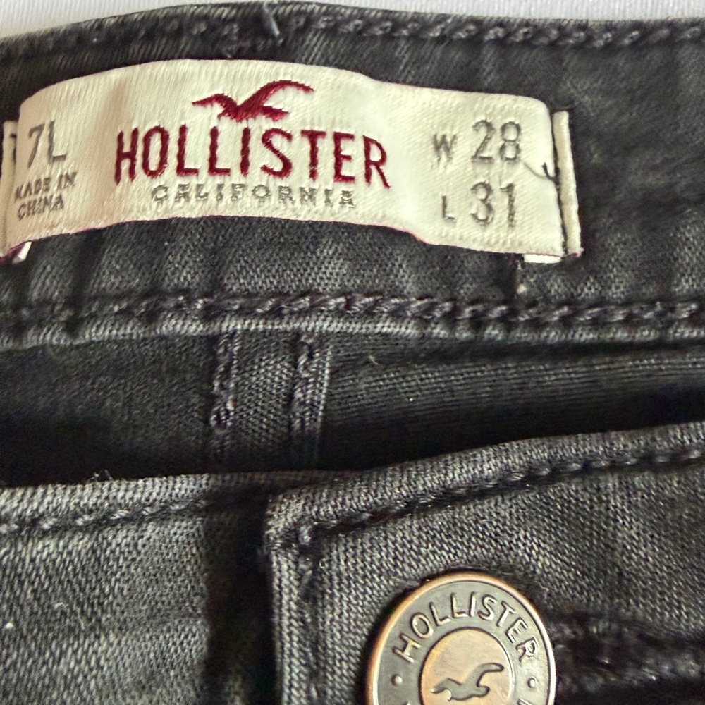 Hollister Women's Skinny Jeans in Black 7L‎ - Picture 2 of 5